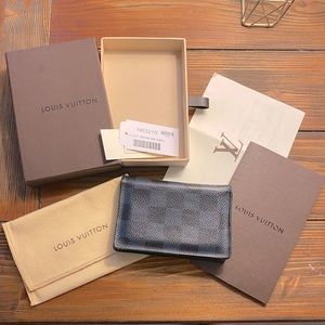 Men’s Authentic Louis Vuitton Damier Cobalt Wallet